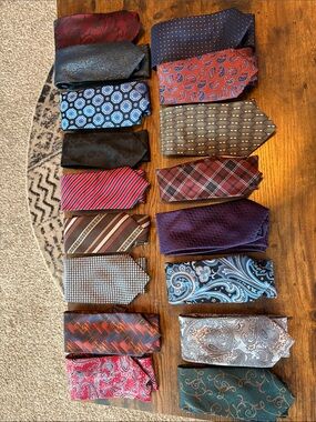 Tie Lot